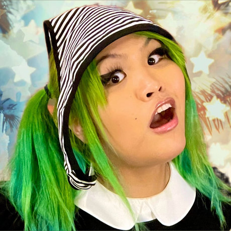 Genesis Green model nude images