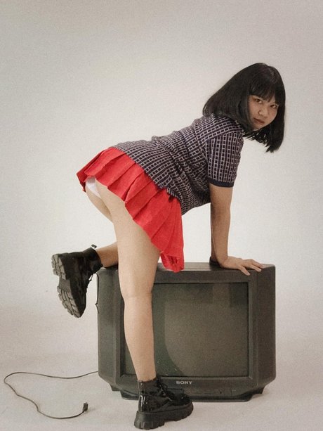 Eveester high quality actress galleries