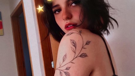 Four Girls Life exclusive pornstar picture