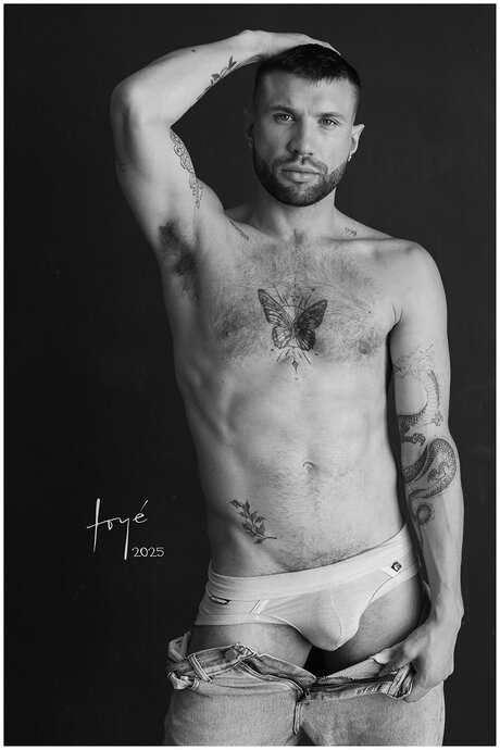 _Male Nude Photography_ model free pictures