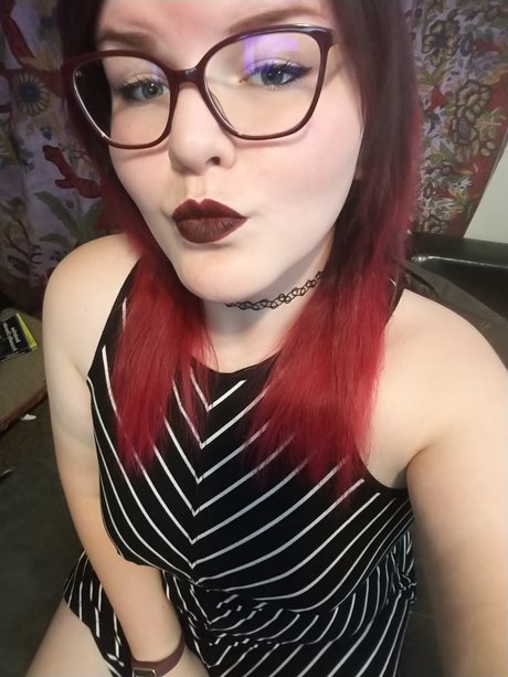 Gwyn free pornstar img