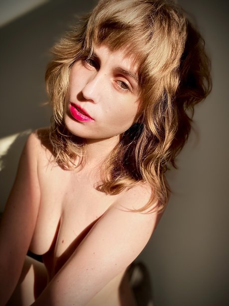 _Flora_ model pretty gallery