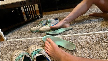 hard working feet star sexy pics