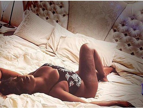 Malaysia Starr nude pornstar pic