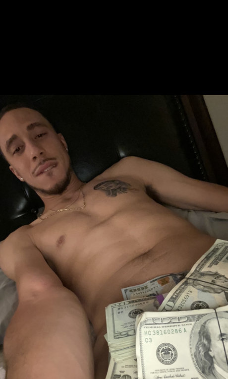 Freaky Dave star nudes pics