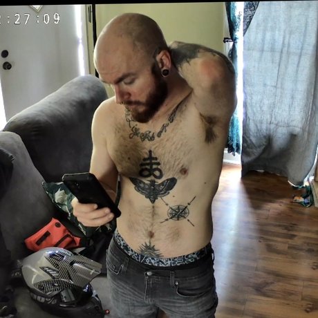 GiggleGod sexy actress photo