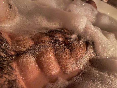 HairyGuapo adult model img