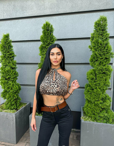 mari mis hot pornstar img