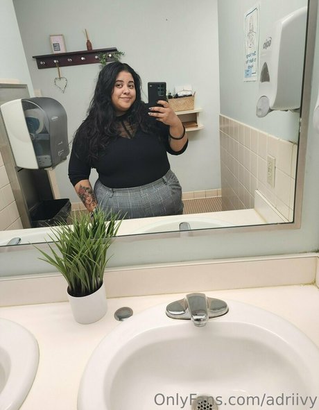 adriivy nude star pics