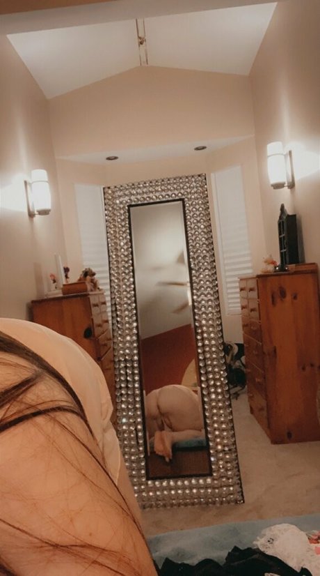 lilpeachpit pornstar high quality gallery