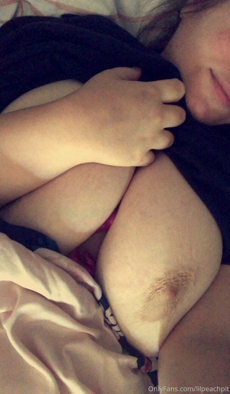 lilpeachpit high quality actress pics