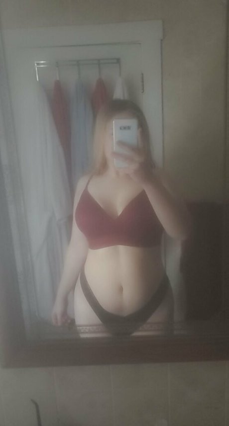 itsambeh nude star pictures