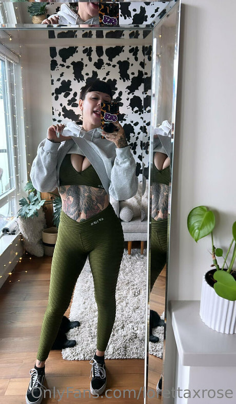 lorettaxrose beautiful actress pictures