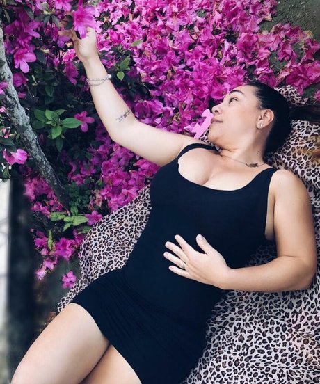 Denise Butterfly model sexy pictures