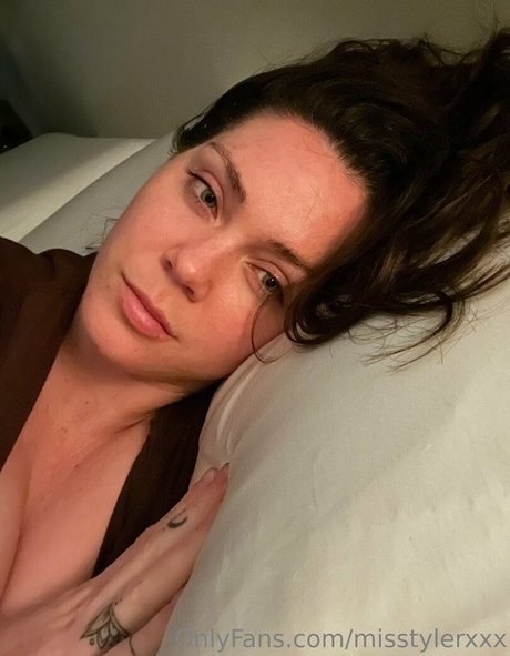 misstylerxxx hd pornstar photo