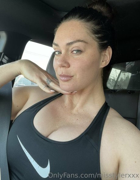 misstylerxxx nice actress pictures