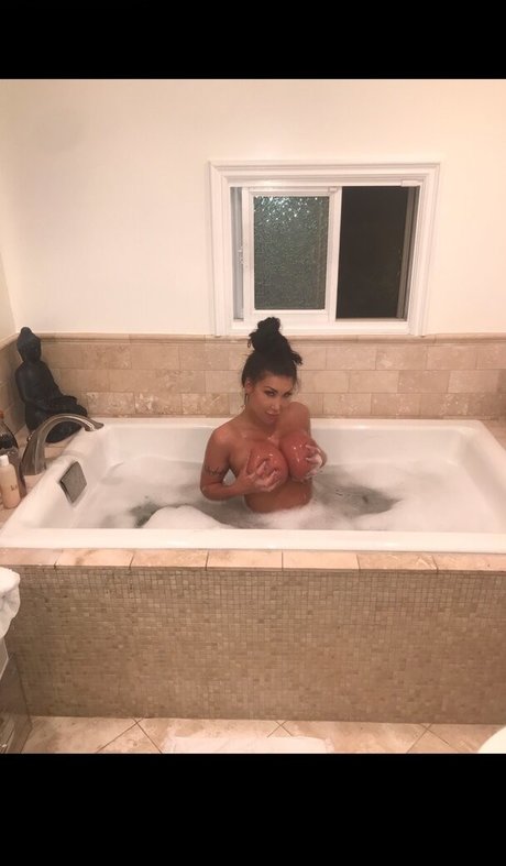 augusttaylorxxx pretty pornstar image