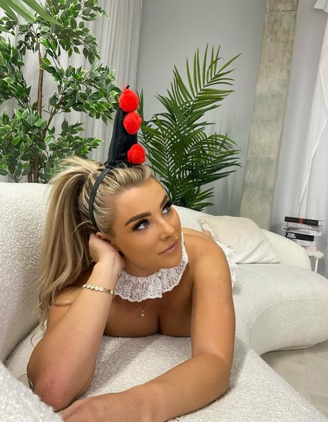 madelenewright model sexy img