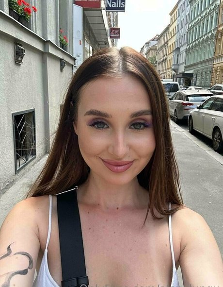 alexalungu model pretty photo