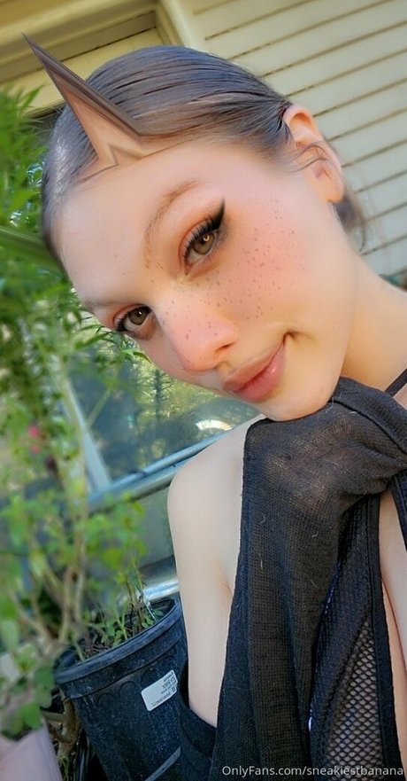 sneakiestbanana exclusive star photos