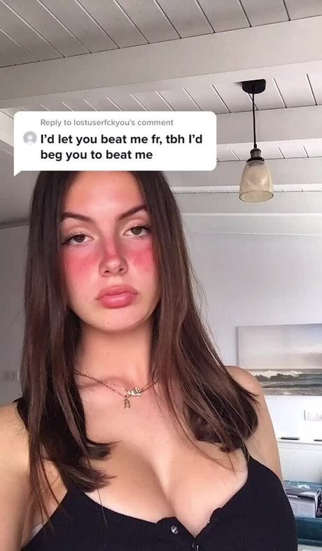 Helene Dineen nude actress pics