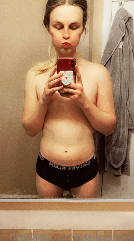 skylarkayerose exclusive pornstar archive