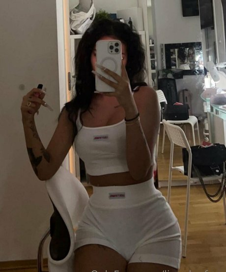 unknown onlyfans pornos images