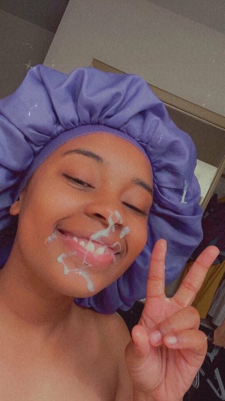 tyra spanks star pornographic photos