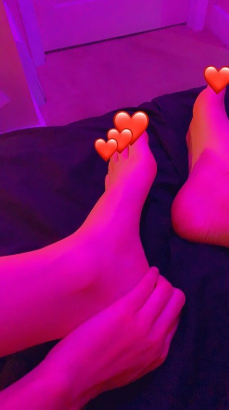 yazzifreaky model art photos