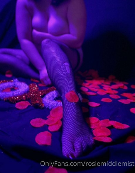 rosiemiddlemist sexy pornstar gallery