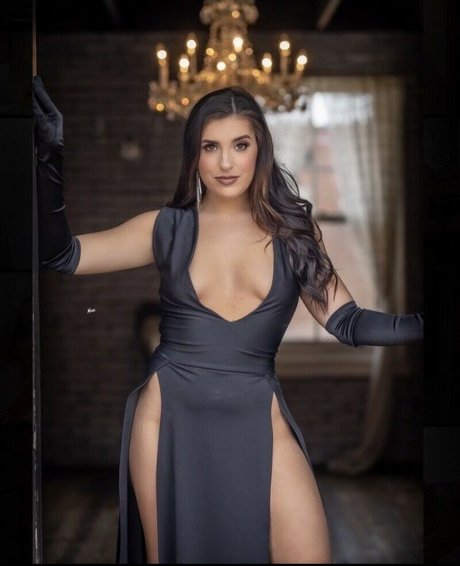 Amanda Chilelli star high quality img