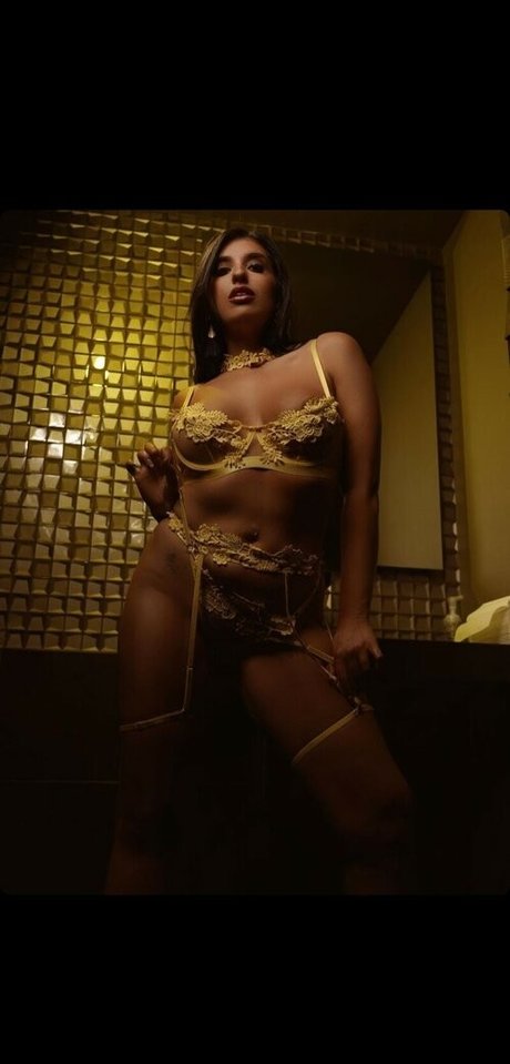 Amanda Chilelli erotic star pics