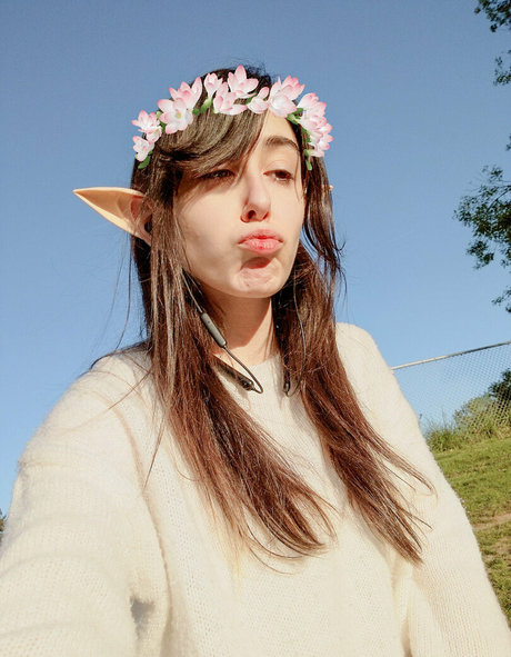 ardentabsol model hot pics