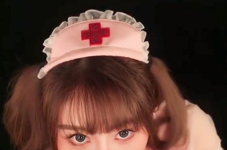 Uying star nudes galleries