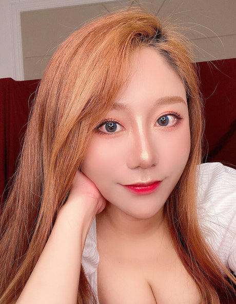 Uying Quick model image