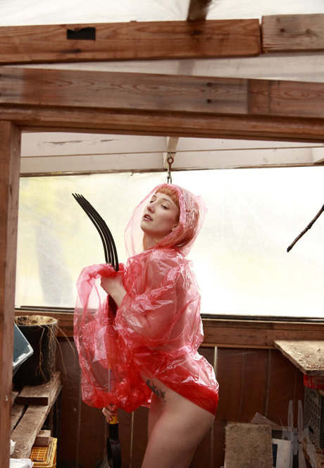 blonde yoga onlyfans beautiful img