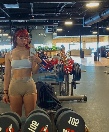 Luhhisa perfect pornstar picture