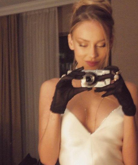 Ester Exposito hd pornstar image