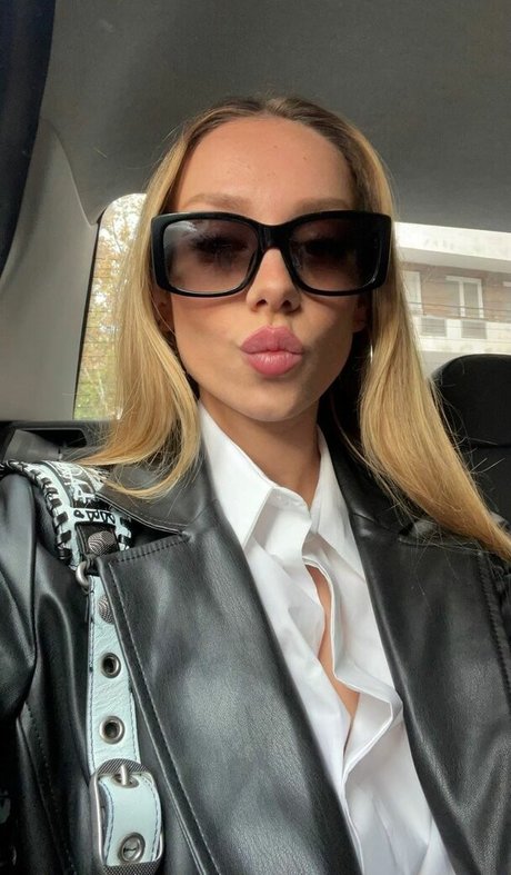 tiny tits onlyfans free sexy pic