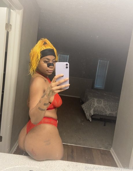 Nevvycakes high quality pornstar pics