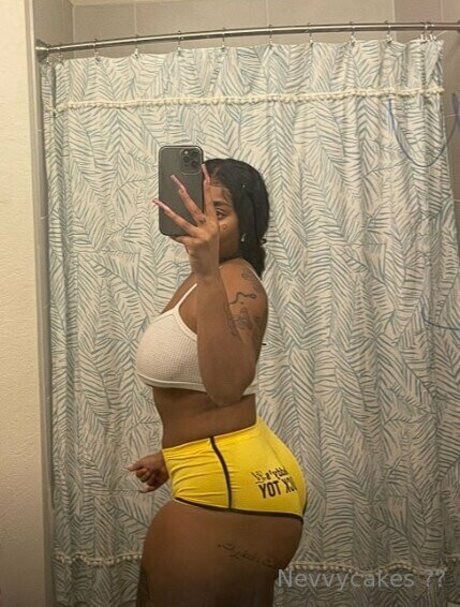 feet milf onlyfans nude pic