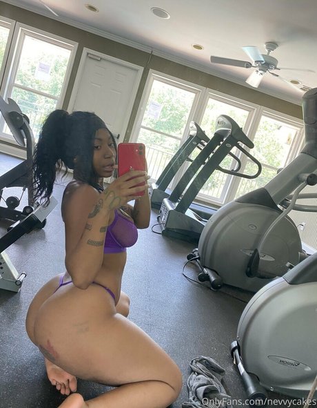 Nevvycakes star erotic img