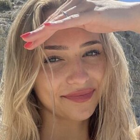 Delfine Stal star sexy picture