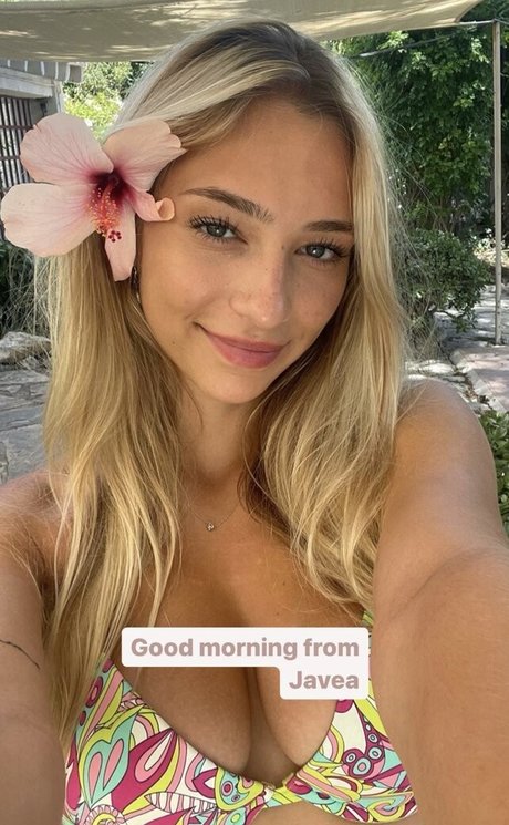 Delfine Stal model xxx image