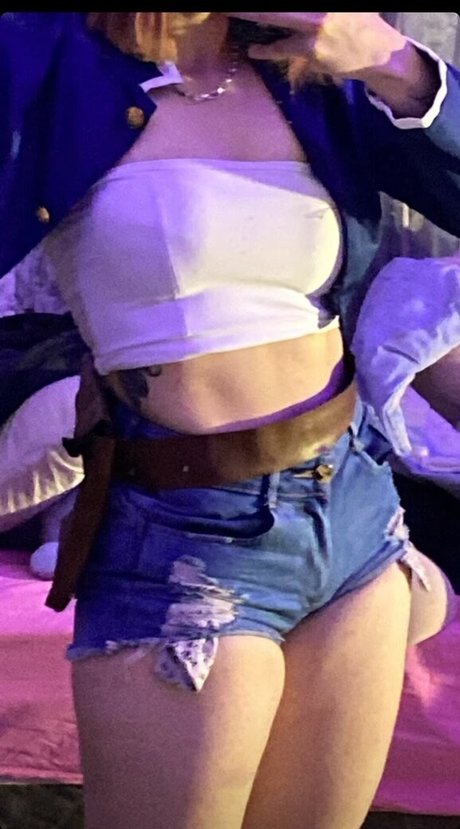 Ciprilared pornographic model photos