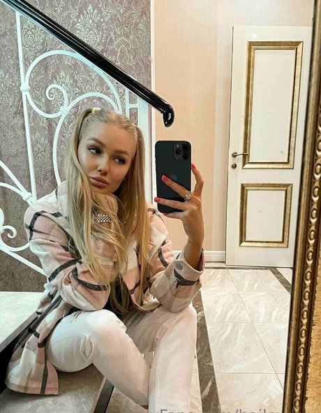 haileycherry pornstar naked galleries