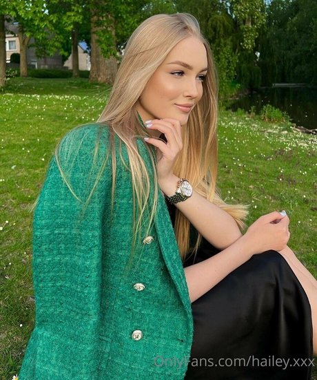 haileycherry star adult img