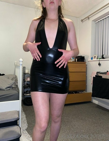 leahshorty star pornographic image