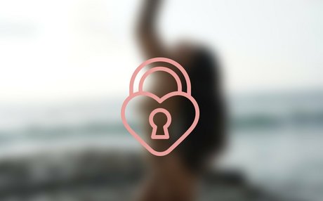 libeluna model nude archive