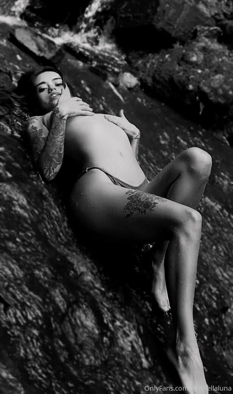 libeluna porn actress pics